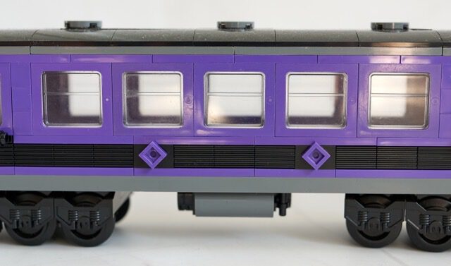 Lego 10194 Waggon in Purple / Schwarz